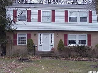 1st image of 6585 Lloyd Dr