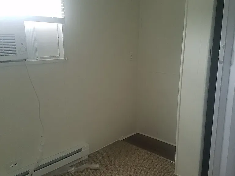 1139 Ridgecrest Ave — Photo 4