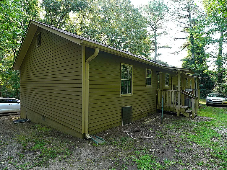 583 Center Point Rd #B — Photo 24