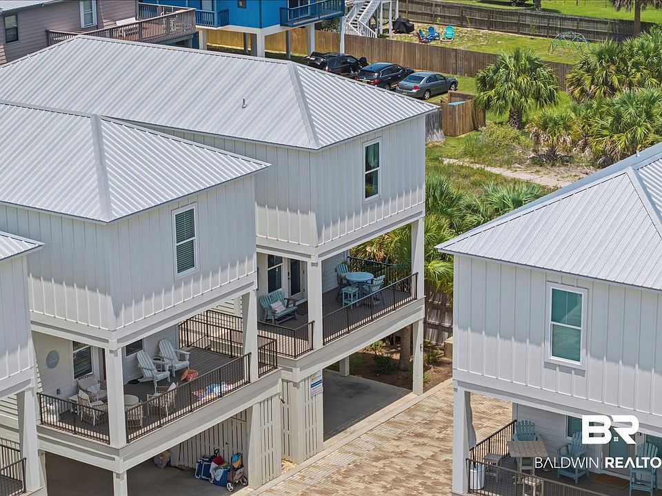 1st image of 1050 W Beach Blvd