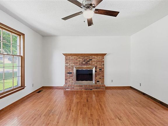 5th image of 6718 NW Brink St