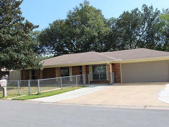 5th image of 103 Arbor Vista Dr