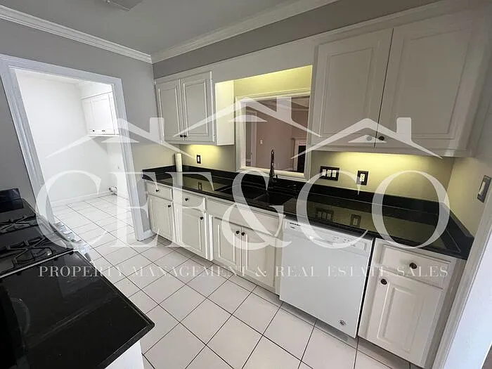 514 Rose Trellis Ct — Photo 10
