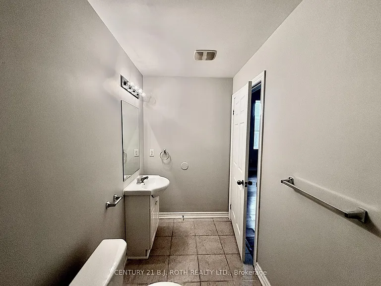 19 Dunlop St W #205 — Photo 12