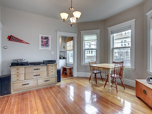 5th image of 437 Medford St #3