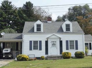 505 Wildwood Dr, Pearisburg, VA 24134