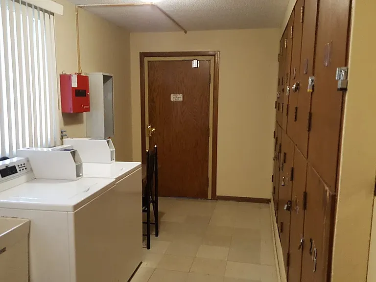 3927 W Broadway Ave — Photo 19