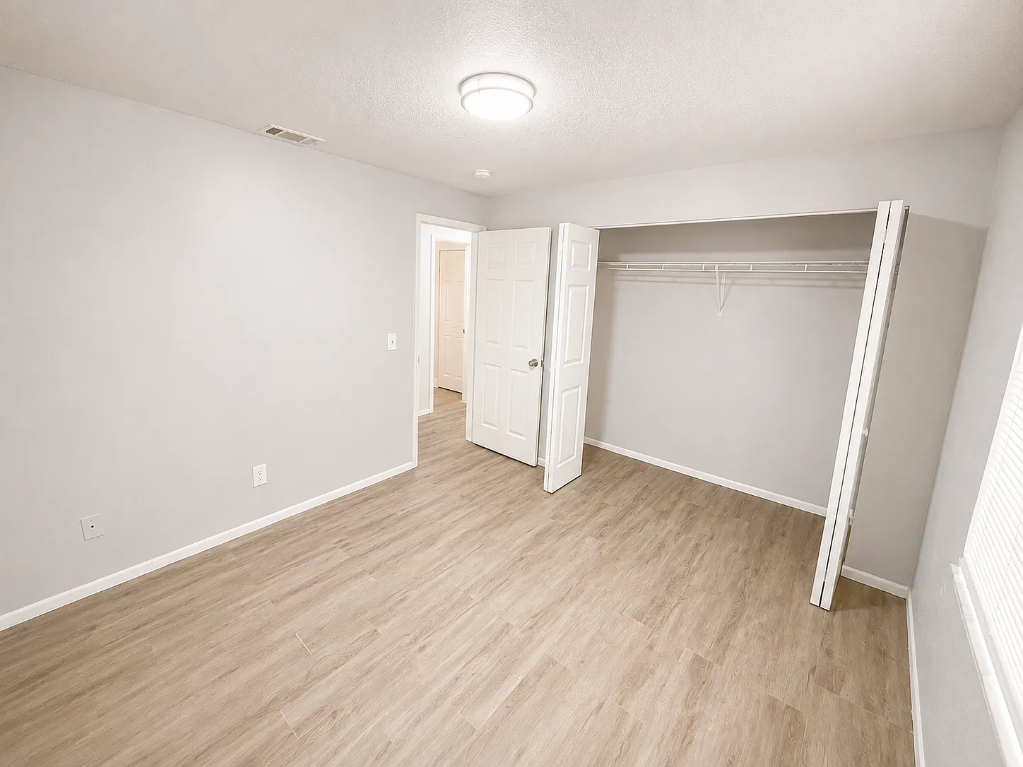 6909 Karin Court - 6912-C — Photo 4