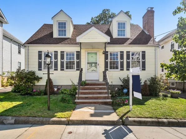 36 Bromfield St, Watertown, MA 02472