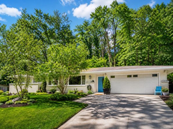 28 Woodland Trl