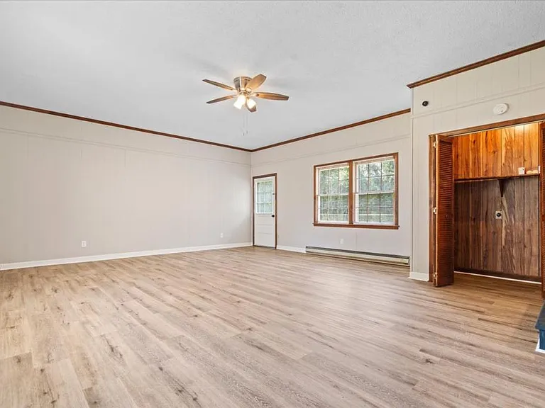 423 Sheffield Dr — Photo 26