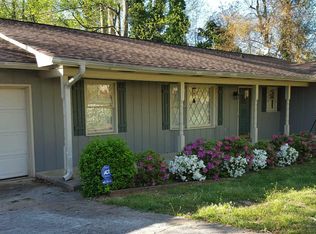 909 Camp Creek Rd, Cornelia, GA 30531