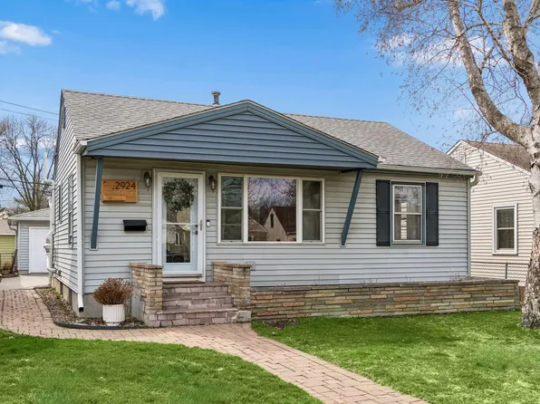 2924 Hampshire Ave S, Saint Louis Park, MN 55426