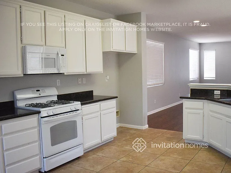 1866 Leaning Oak Dr — Photo 5