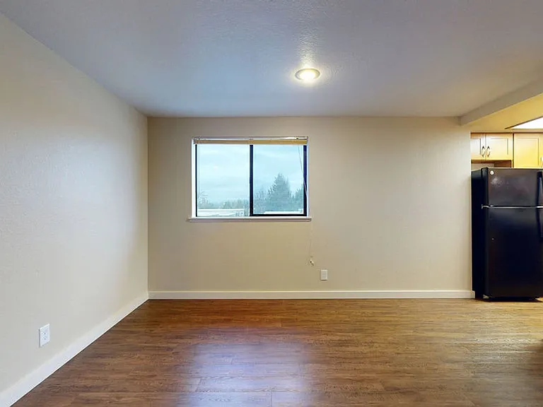 Newland Apartments — Photo 19