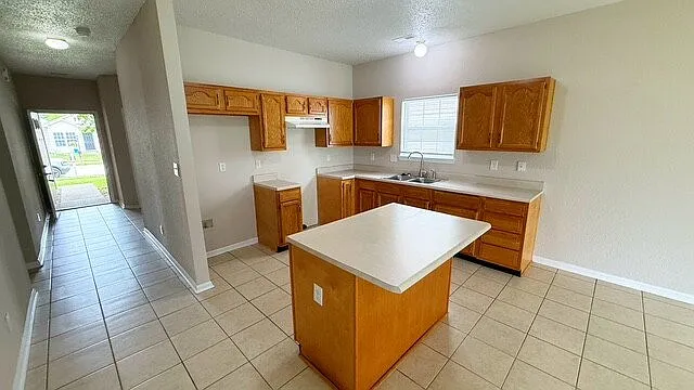3718 Laurel Cherry Ln — Photo 5