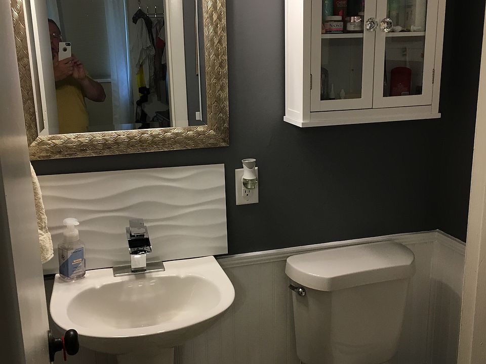 1st image of 2801 Oakcliff Ct