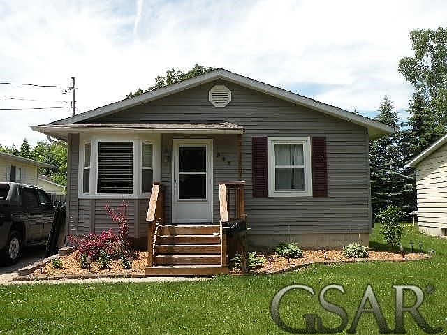 1st image of 942 S Saginaw St
