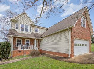 118 N Shore Dr, Cherryville, NC 28021