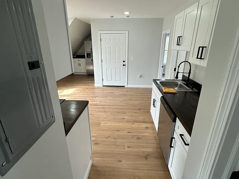 2 Freeland St #1 — Photo 14