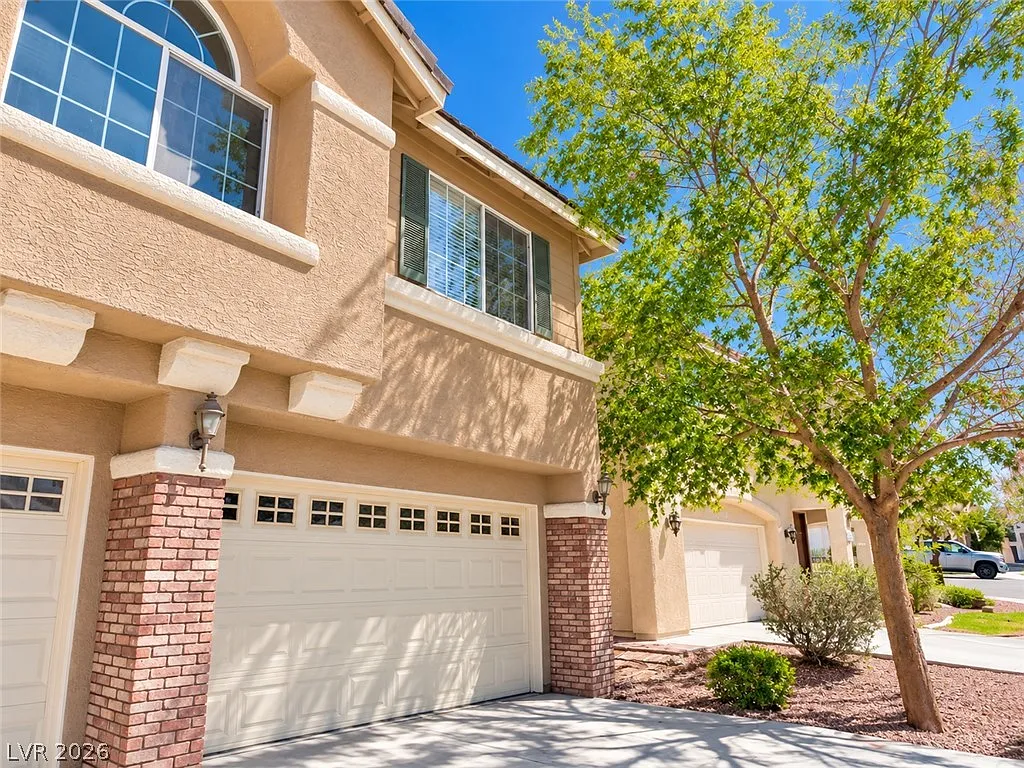 5 bed, 3.0 bath, 3014 sqft, $2,800 — Photo 3