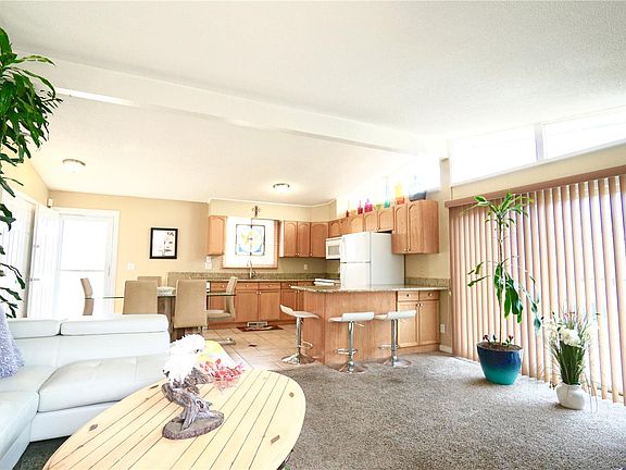 4th image of 381 Cuchara St