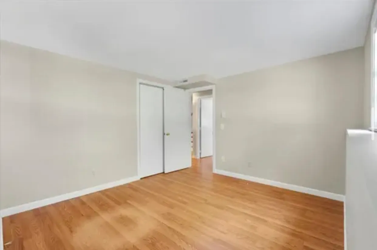 2 bed, 1.5 bath, 1150 sqft, $2,500 — Photo 4