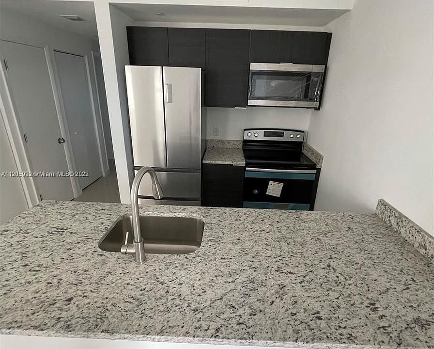 1st image of 423 E 27th St #203