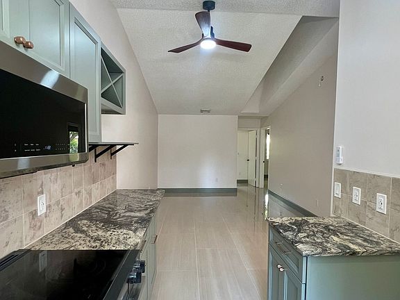5th image of 5214 Stacy St #5