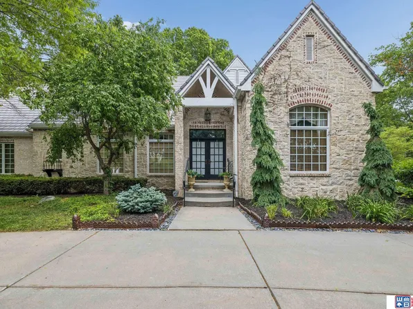 2350 Ridge Rd, Lincoln, NE 68512