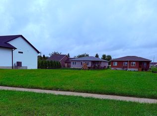 4216 Shocker Rd, Cedar Falls, IA 50613