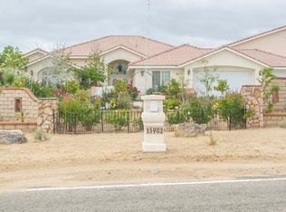 15982 Laguna Seca Dr, Apple Valley, CA 92307