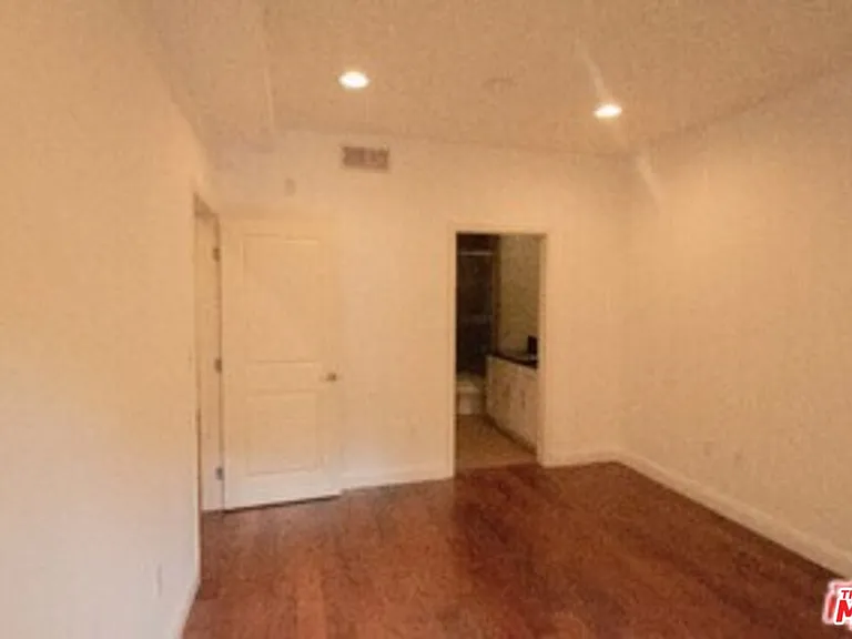 4428 Fulton Ave #103 — Photo 18