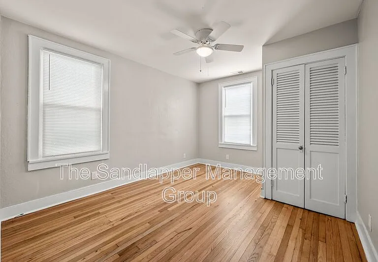 2319 Kent Ave — Photo 6