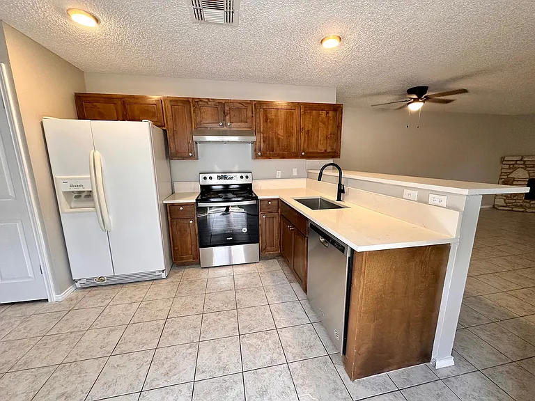 8418 Cranberry Hl — Photo 5