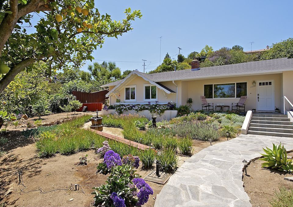 Walkway to front door