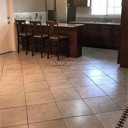 4th image of 3517 El Cortez Ave