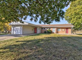 209 3rd St, Armstrong, IA 50514