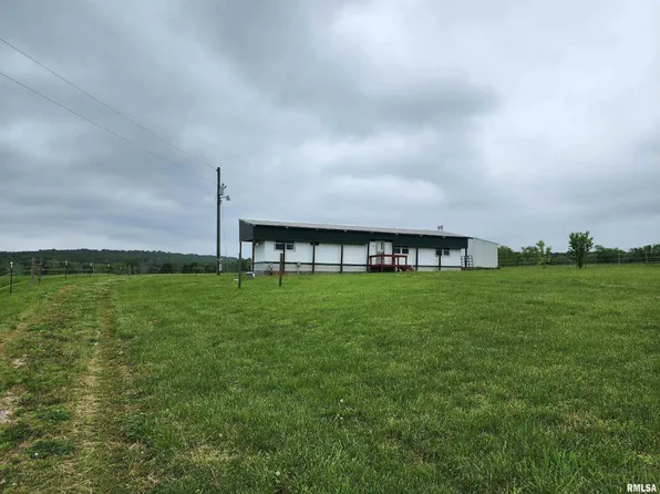 27 Old Tannery Rd, Golconda, IL 62938