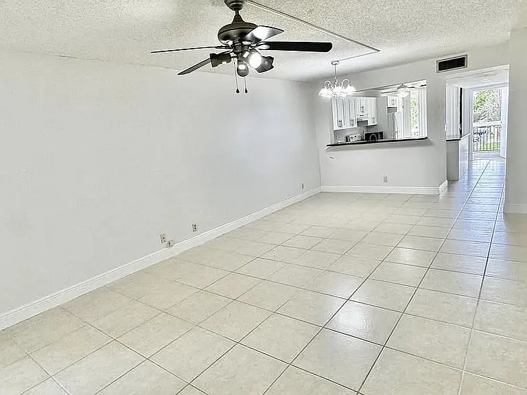 2911 SW 87th Ter #1607 — Photo 9