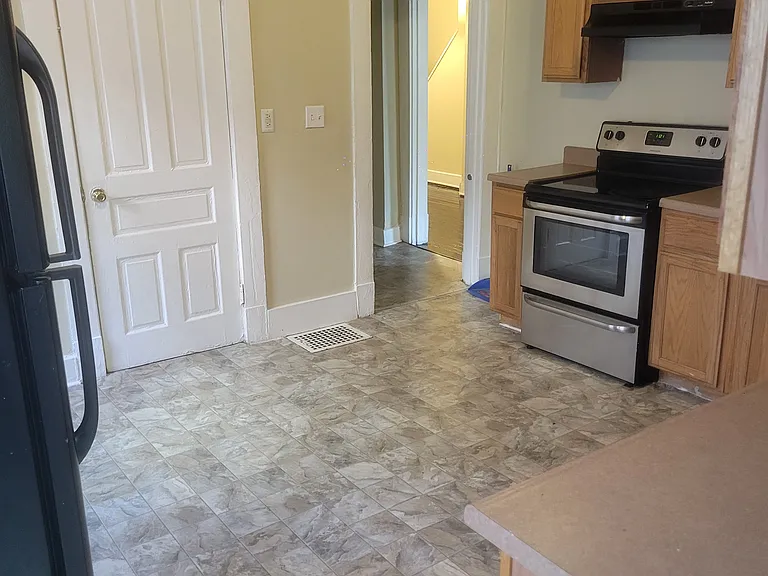 615 E Mitchell Ave — Photo 5