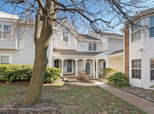 276 Tulip Ln, Freehold, NJ 07728