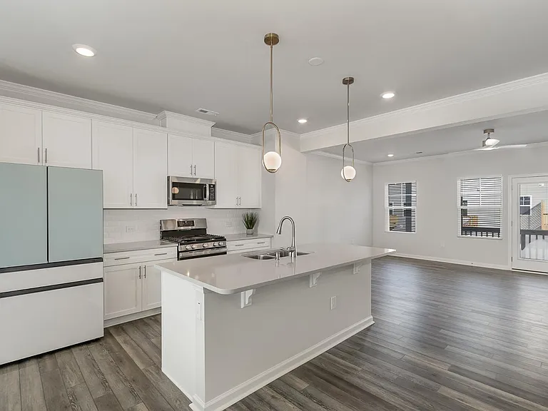 3105 Brellon Ln — Photo 3