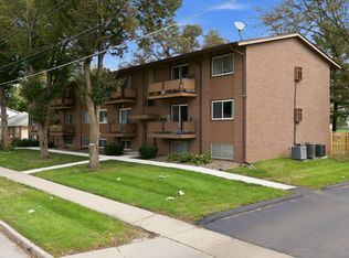 4209 65th St APT 4, Urbandale, IA 50322