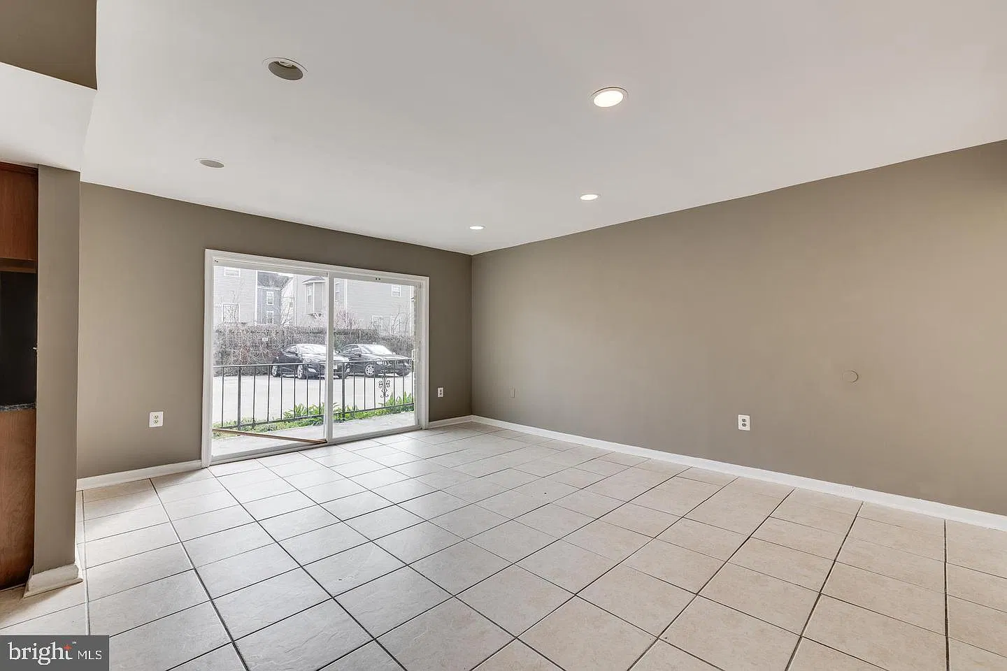 2 bed, 1.0 bath, 754 sqft, $1,799 — Photo 4