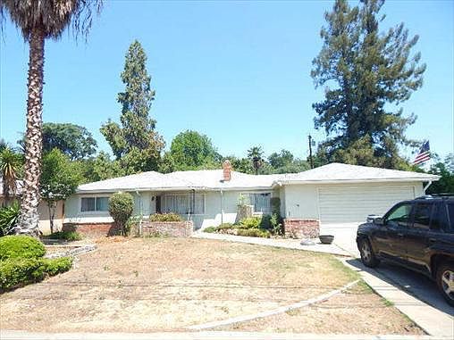 1st image of 1524 W Tulare Ave