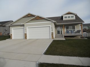 812 N Copper Ave, Brandon, SD 57005