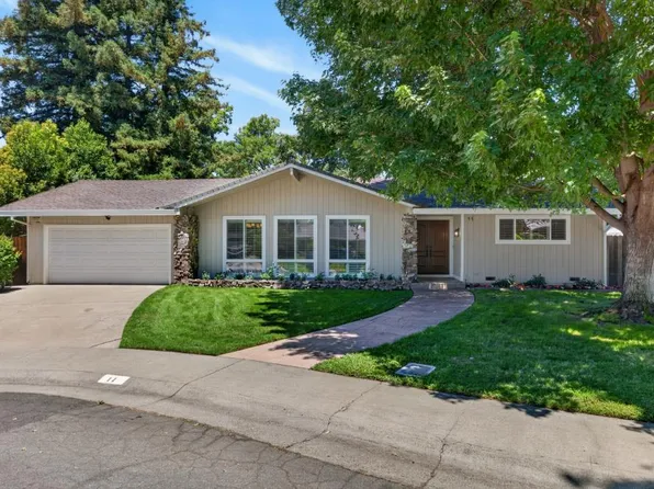 11 Spray Ct, Sacramento, CA 95831