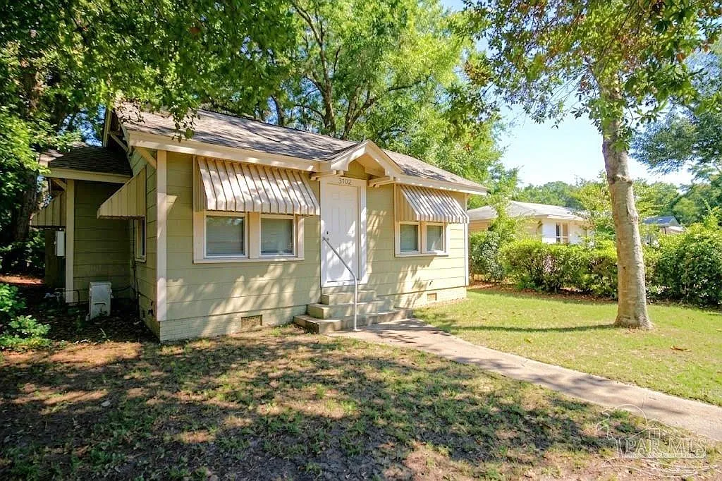 2 bed, 1.0 bath, 700 sqft, $1,450 — Photo 2