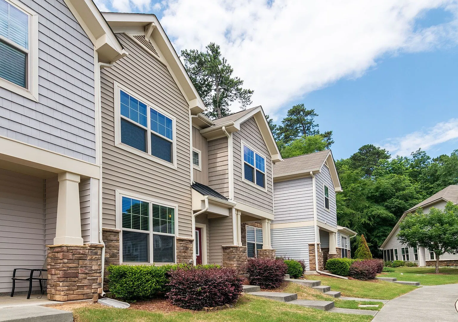 Beautiful 2 bedroom, 2.5 bathroom with Loft in Thompson Ridge! — Photo 2